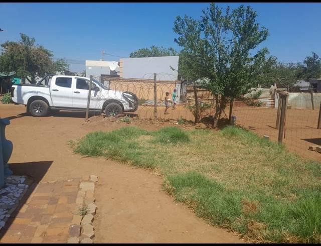 LAND FOR SALE IN PALM RIDGE